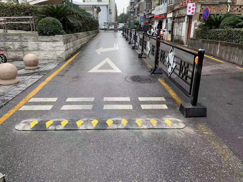 道路護欄